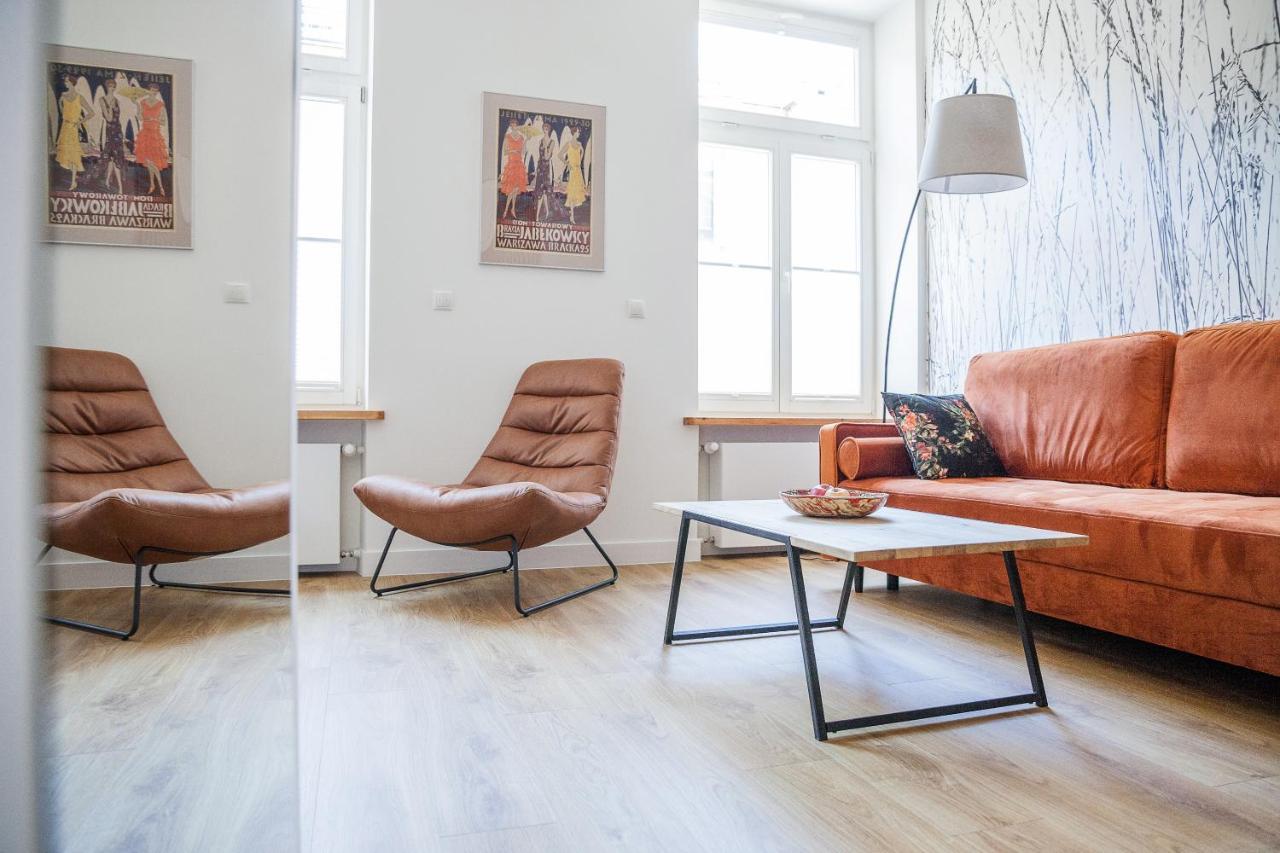 Apple Homestay Warsaw
